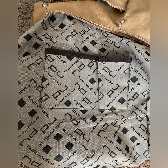 Nouvedive Leather, Carmel Large Purse, Handbag, Satchel beautiful silver accents - Picture 15 of 16